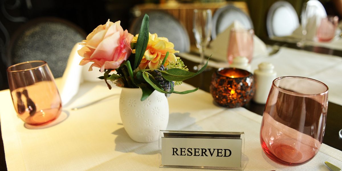 oak-bay-cafe-windsor-cafe-make-a-reservation Make a reservation Oak Bay Windsor Cafe